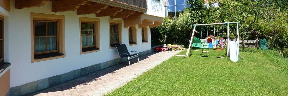 Appartement III met tuin
